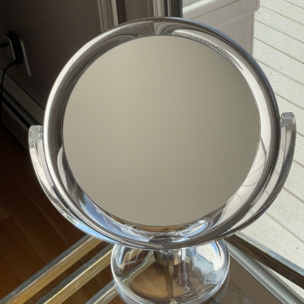 NEW-VANITY MIRROR- High Quality, 7x and Regular View. - Picture 5 of 5